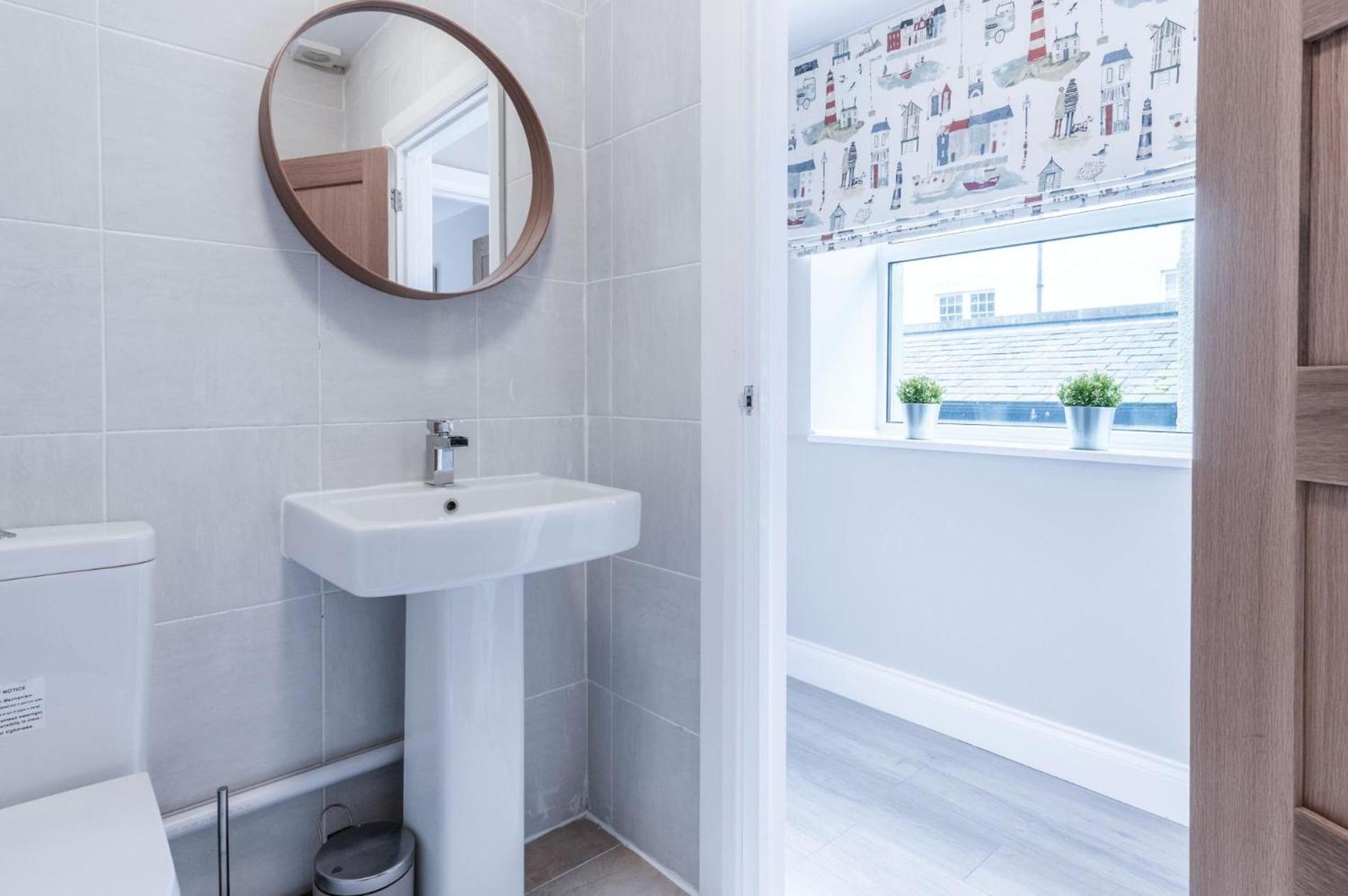 Harbour View - 2 Bedroom Apartment - 밀포드헤이븐 외부 사진