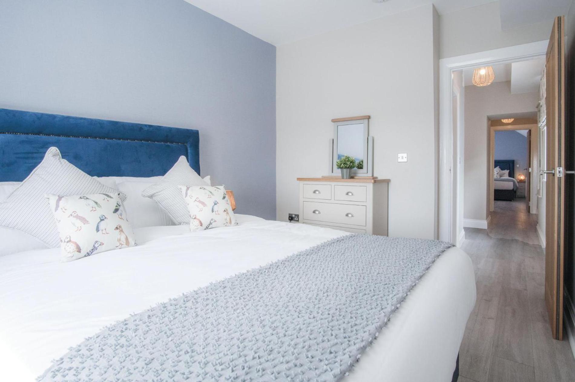 Harbour View - 2 Bedroom Apartment - 밀포드헤이븐 외부 사진