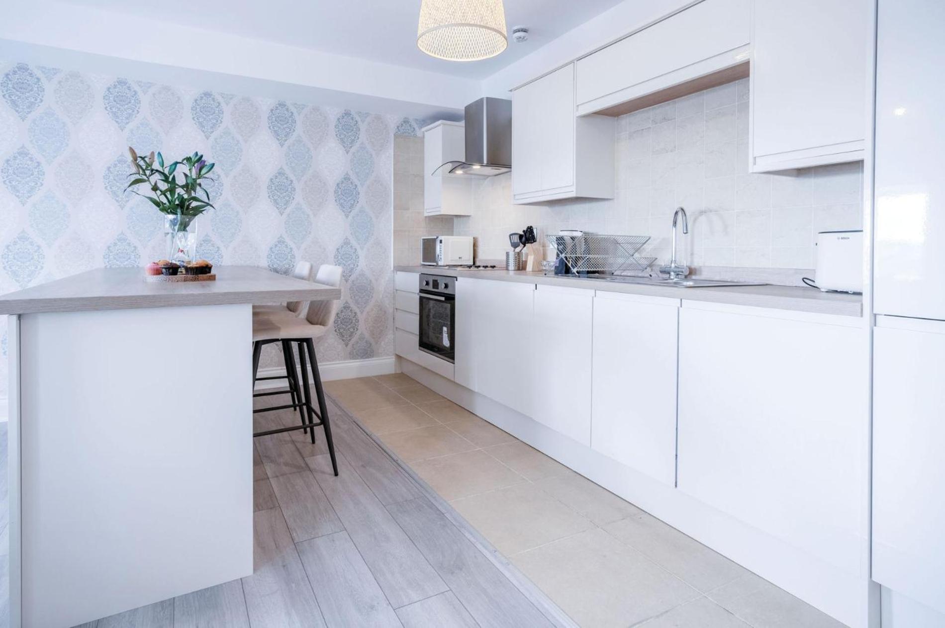 Harbour View - 2 Bedroom Apartment - 밀포드헤이븐 외부 사진